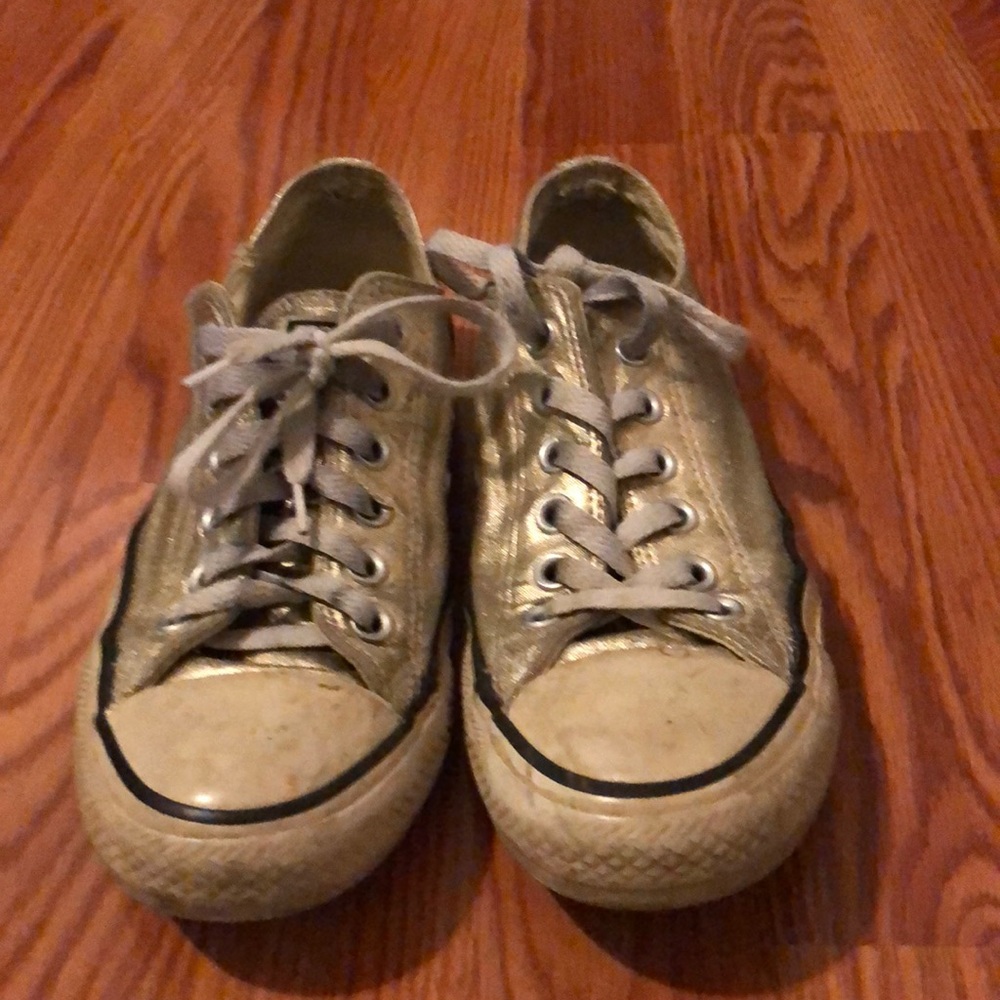 Gold Converse